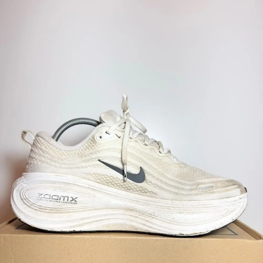 Nike Vomero Plus ZoomX Mens Road Running Shoes White Vast Grey Size 9.5 Sneaker